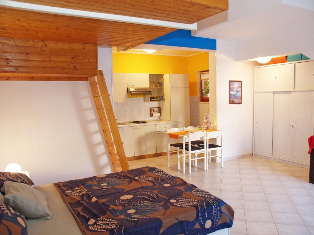 Family Friendly Apartments Pula Chambre photo