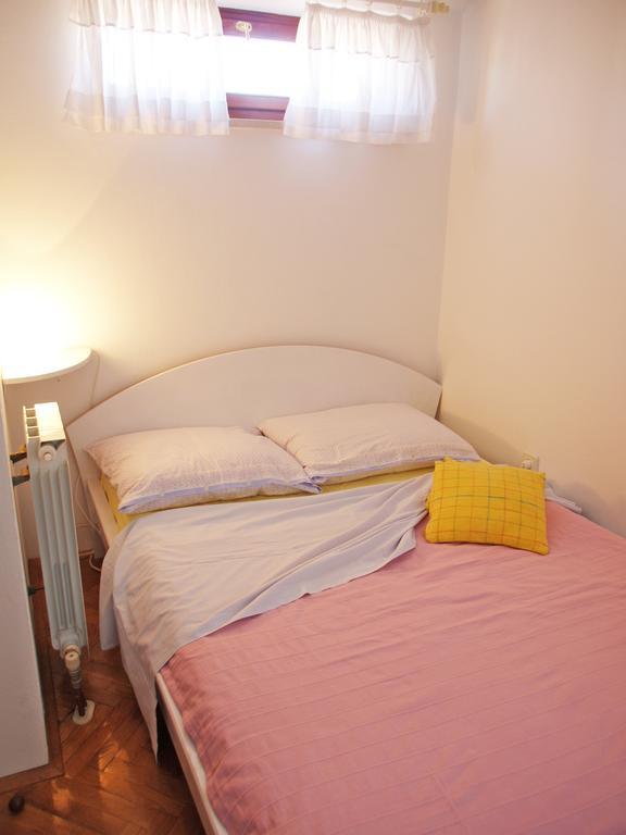 Family Friendly Apartments Pula Chambre photo